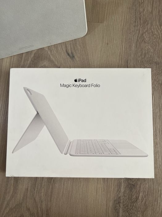 Magic keyboard folio для iPad
