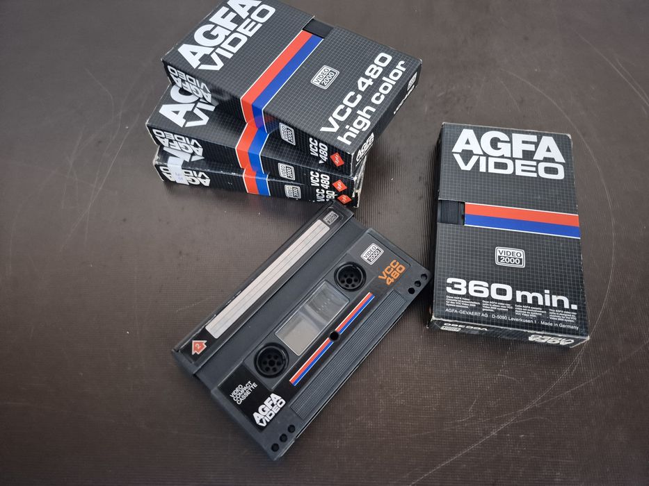 Vând 5 casete video 2000 VCC Agfa,360, 480 minute 2×4h, colectie filme