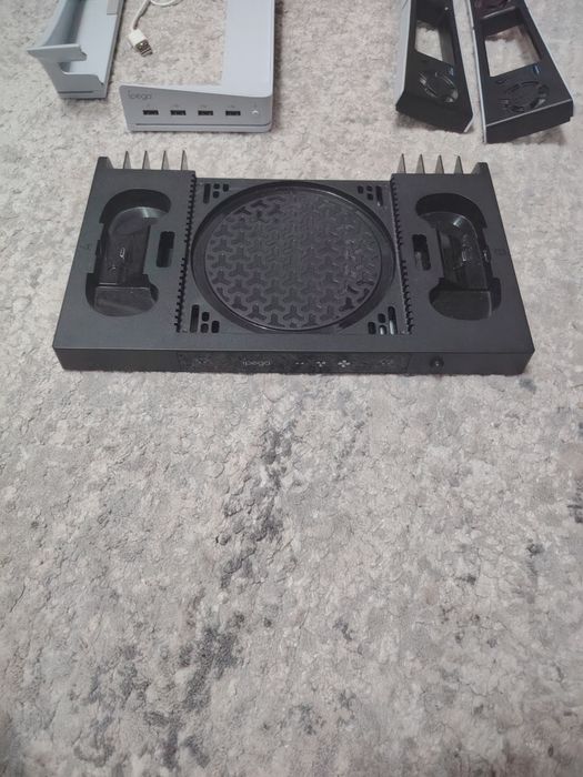 Stand vertical si orizontal Ps5 , ps5 slim , ps5 pro  series x