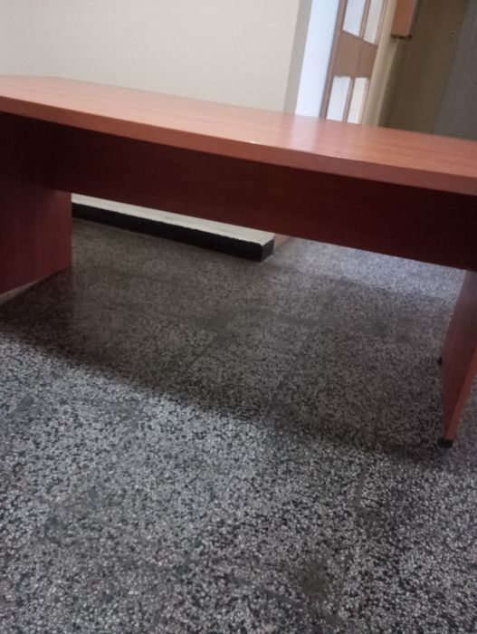 Маса за офис йдфкфкфкдкдк