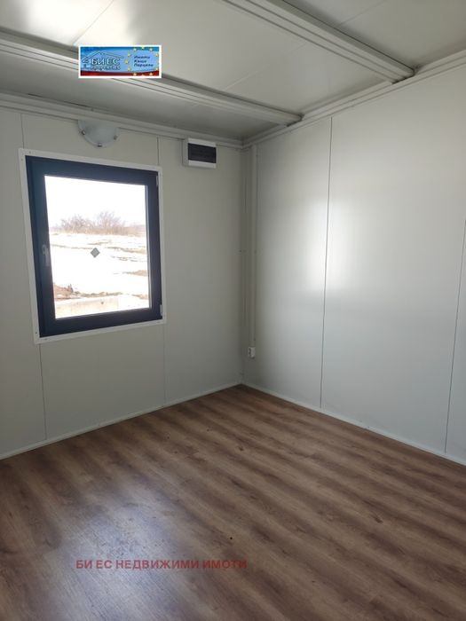 Къща в с. Рельово 68 m² и двор 4000 м²