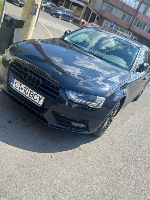 Mașina la vânzare