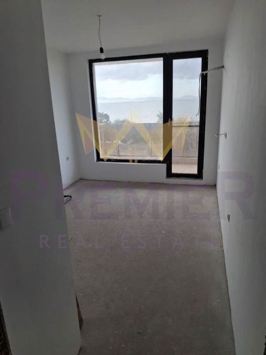 Продава се Двустаен апартамент в Поморие - 62 кв.м за 1670 €/кв.м - Снимка #2