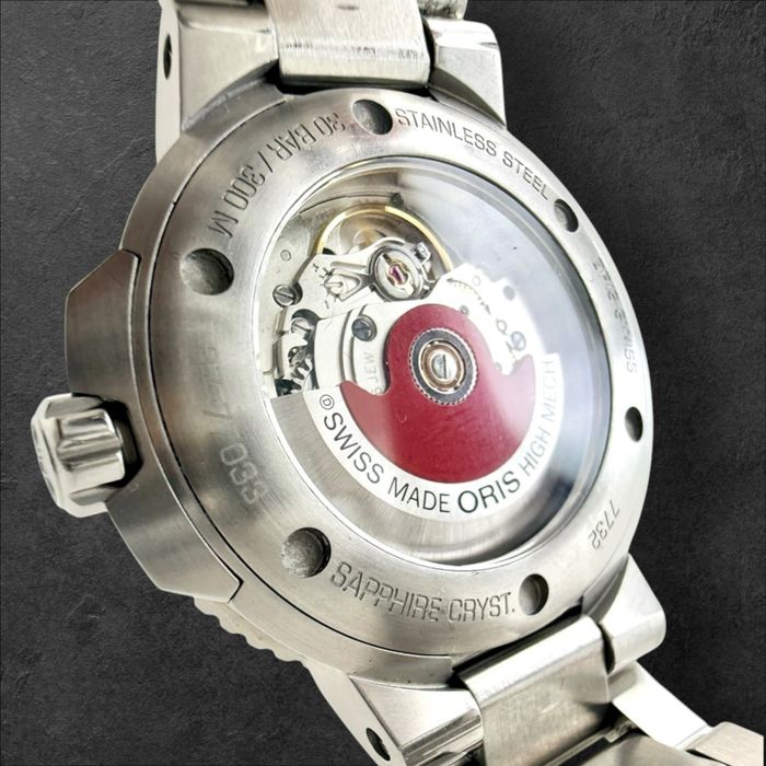 Oris Aquis Date 40.5mm – Black Ceramic / Steel
