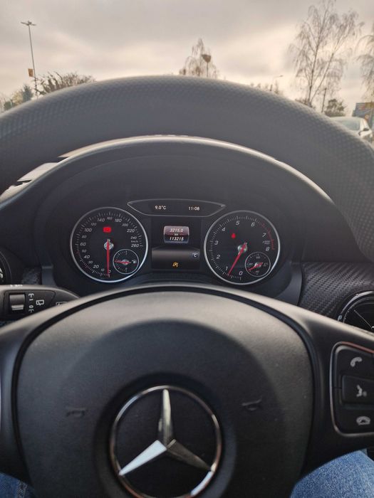 Mercedez Benz GLA 180 2019