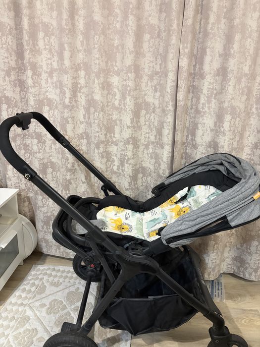 Коляска прогулочная