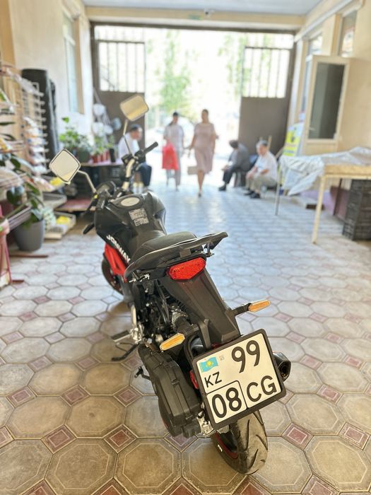 Мопед продаю срочно в отличном состояни