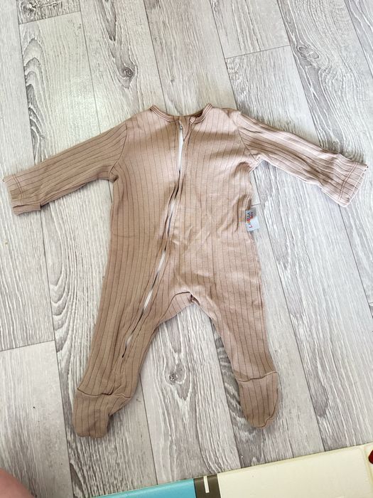 Отдам вещи на мальчика ( за фрукты )