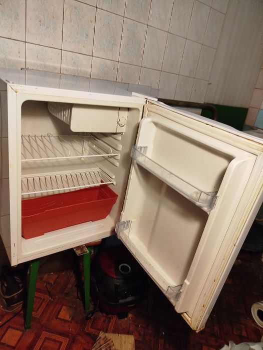 Продаю  отличный холодильник Conford звоните смело