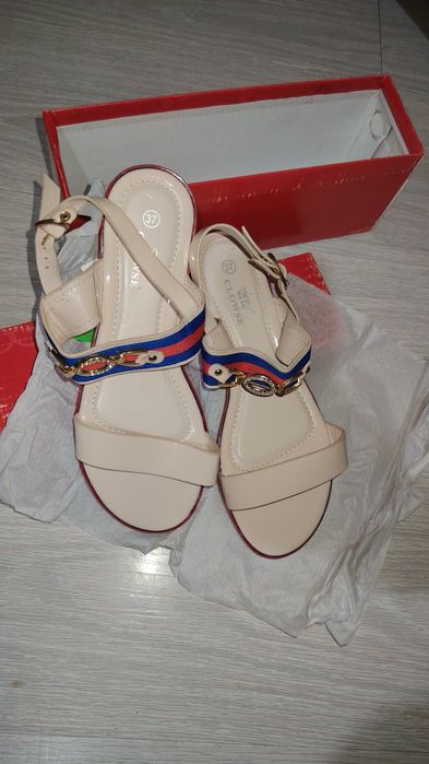 Сандали CLOWSE® спортно елегантни