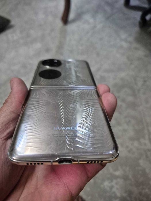 Продам Хуавей P50 pocket 12/512