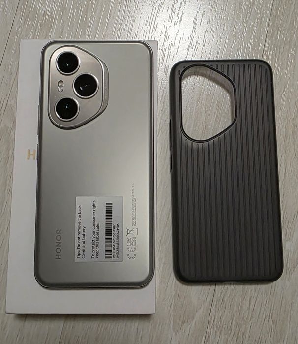 Honor 400 Pro 512Gb stocare cu  12Gb ram