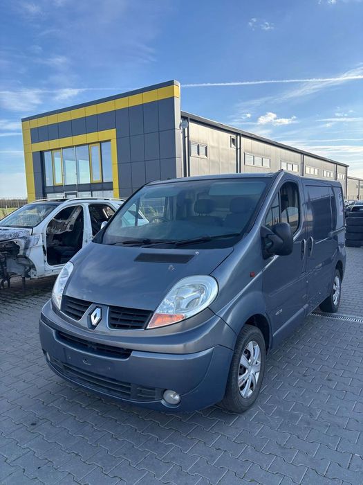 Dezmembram Renault Trafic 2.0 diesel din 2012