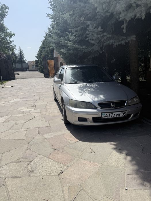 Хонда Акорд 1999г