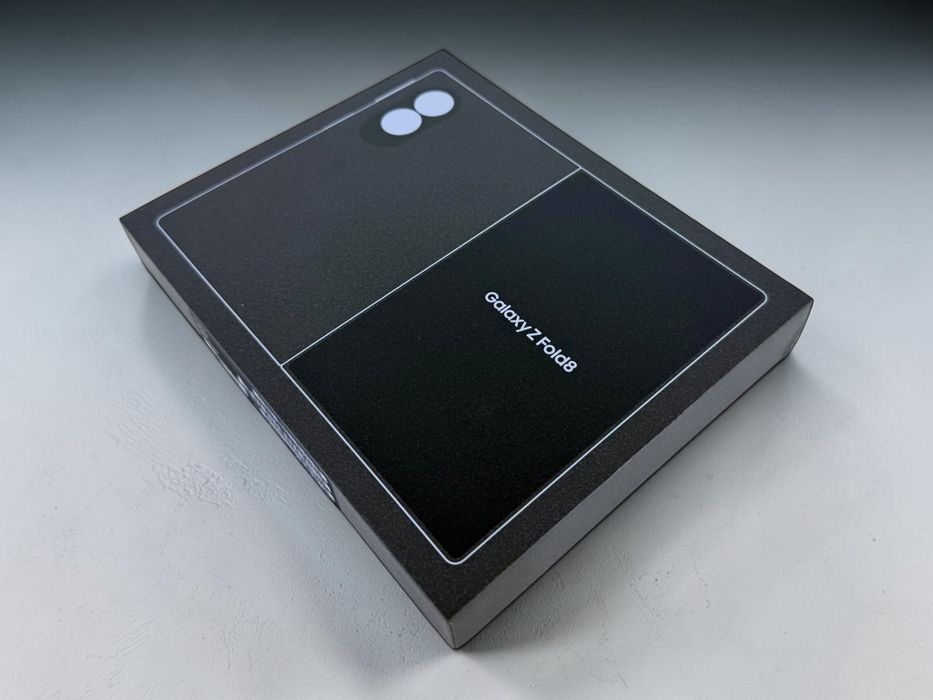 Samsung Galaxy Z Fold 8 5G 512GB 12RAM Lavender ЧИСТО НОВ! 2г. Гаранция!
