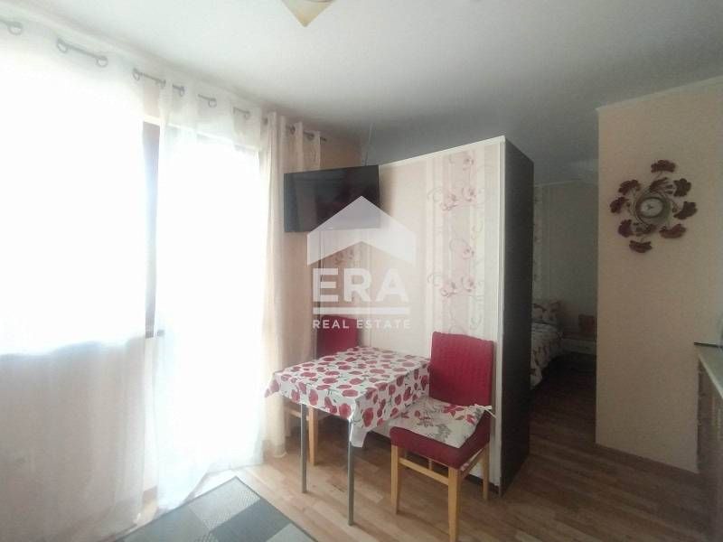 Продава се Четиристаен апартамент в Варна, Лятно кино Тракия - 102 кв.м за 2648 €/кв.м - Снимка #10