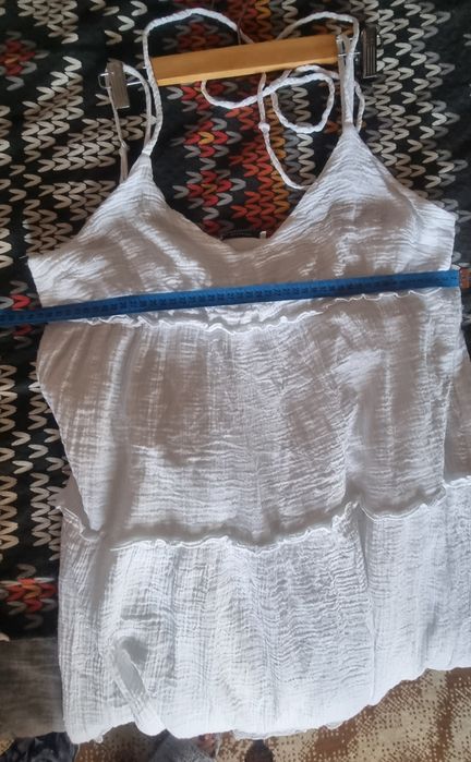 Vând rochie albă Reserved