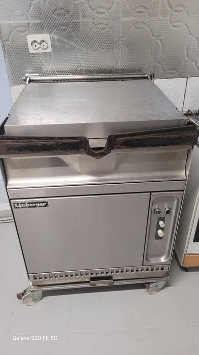 Cuptor pizza 380V cu vatra