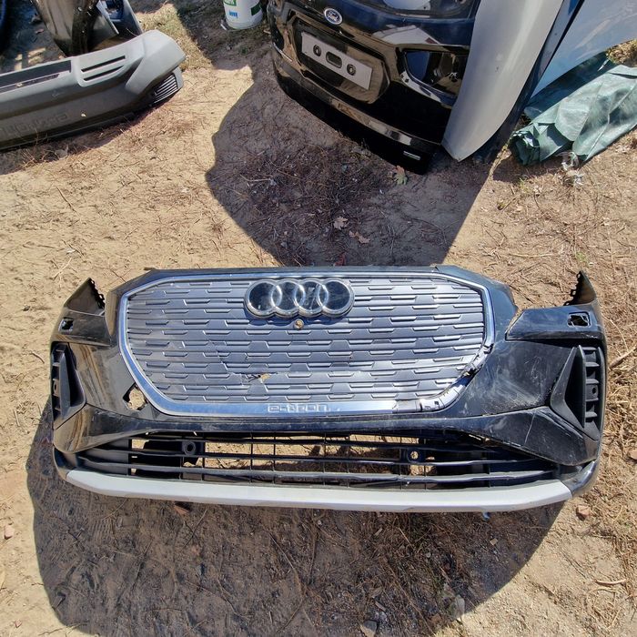 Audi Q4 E-Tron 2023 предна броня