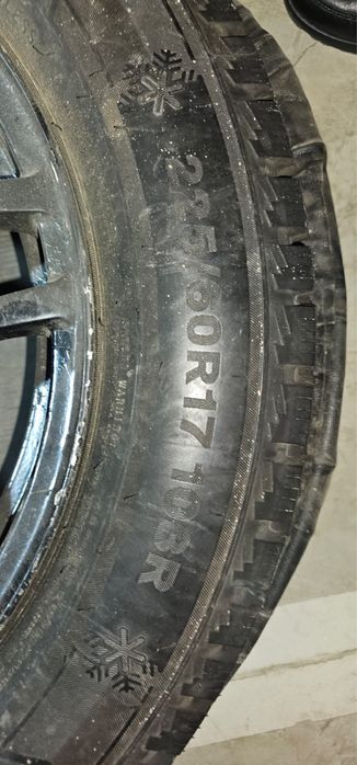 Продам диск резину 225/60 R17