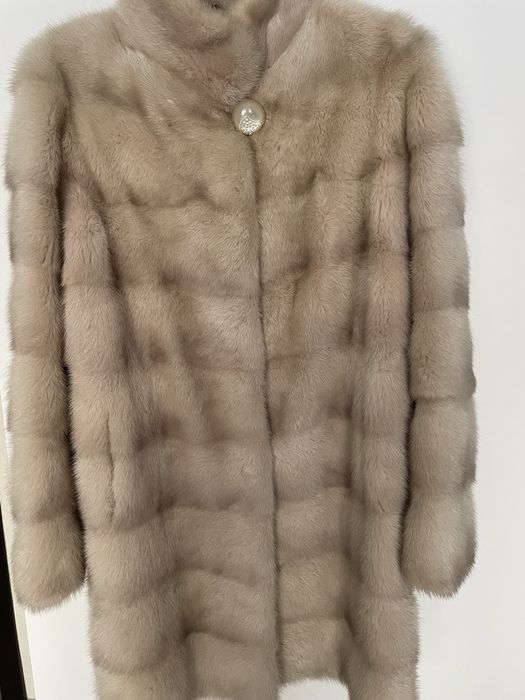 Продам норковую шубку