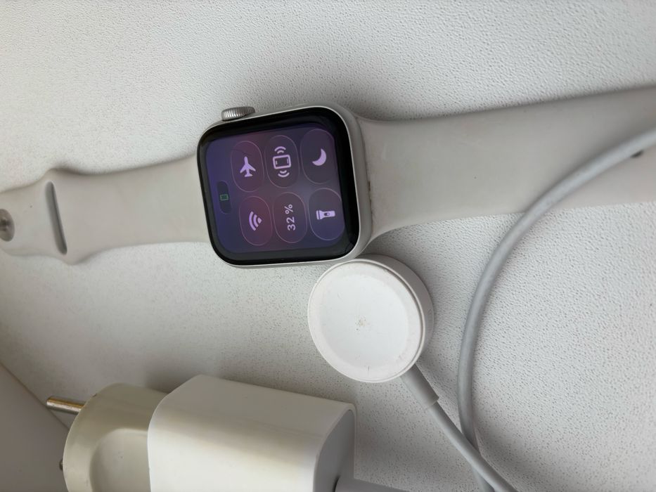 Apple whach SE оригинал