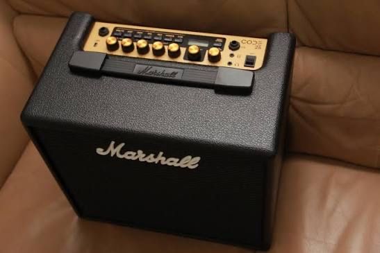 Marshall CODE25 , усилвател за китара , моделиращ усливател с ефекти