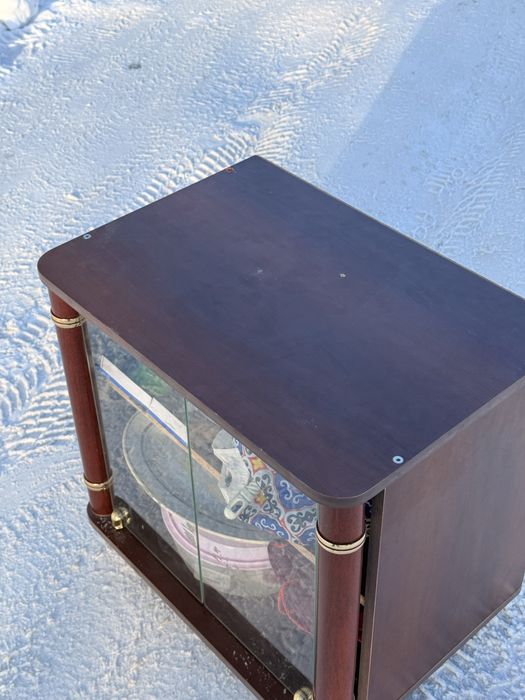 Продается тумбочка и комп стол рабочий стол