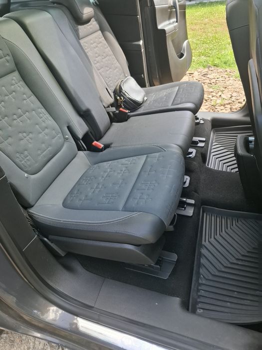 Vând Opel Meriva