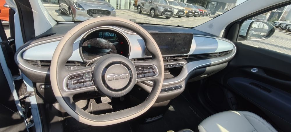 Fiat 500e Electric Cabrio 42kwh La Prima Plus