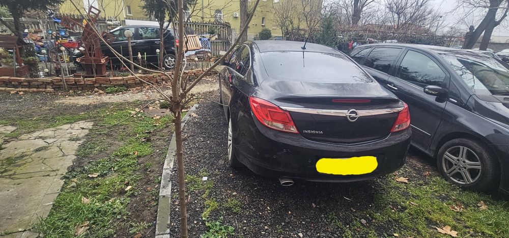 Vând OPEL INSIGNIA Sedan,an fabricație
