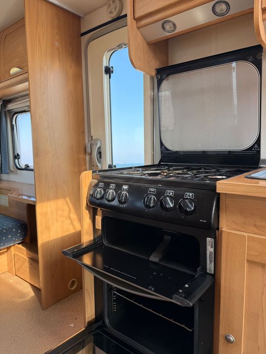 Каравана 5 места Burnster