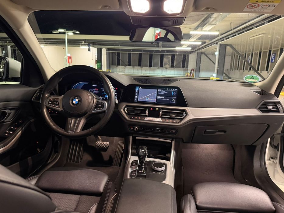 BMW Seria 3 2021 — imagine 5
