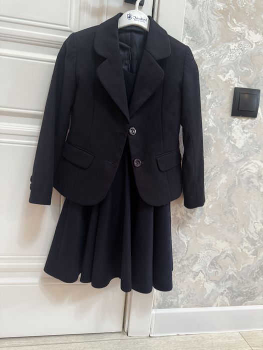 Продам школьные формы на девочку