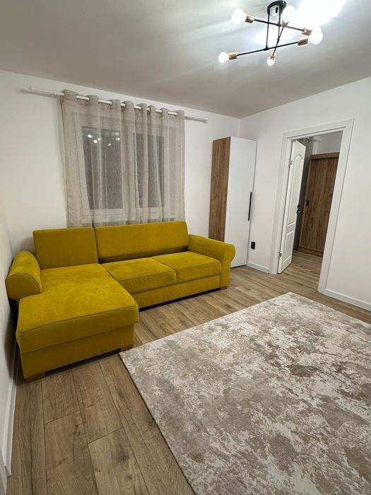 Inchiriez apartament