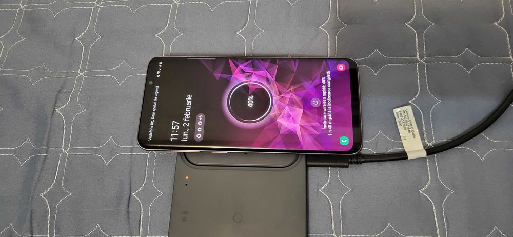 SAMSUNG Wireless Incarcator Fuctional