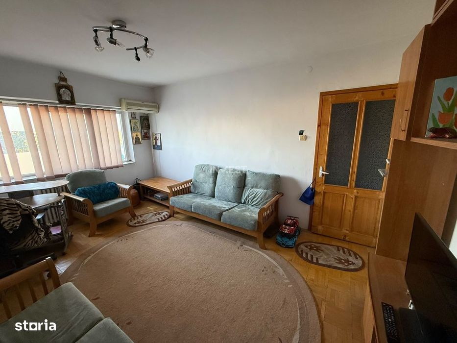 Apartament 3 camere decomandat-72mp-etaj intermediar-Bld Socola