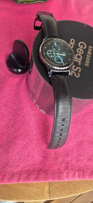 Samsung Gear S2 - смарт часовник
