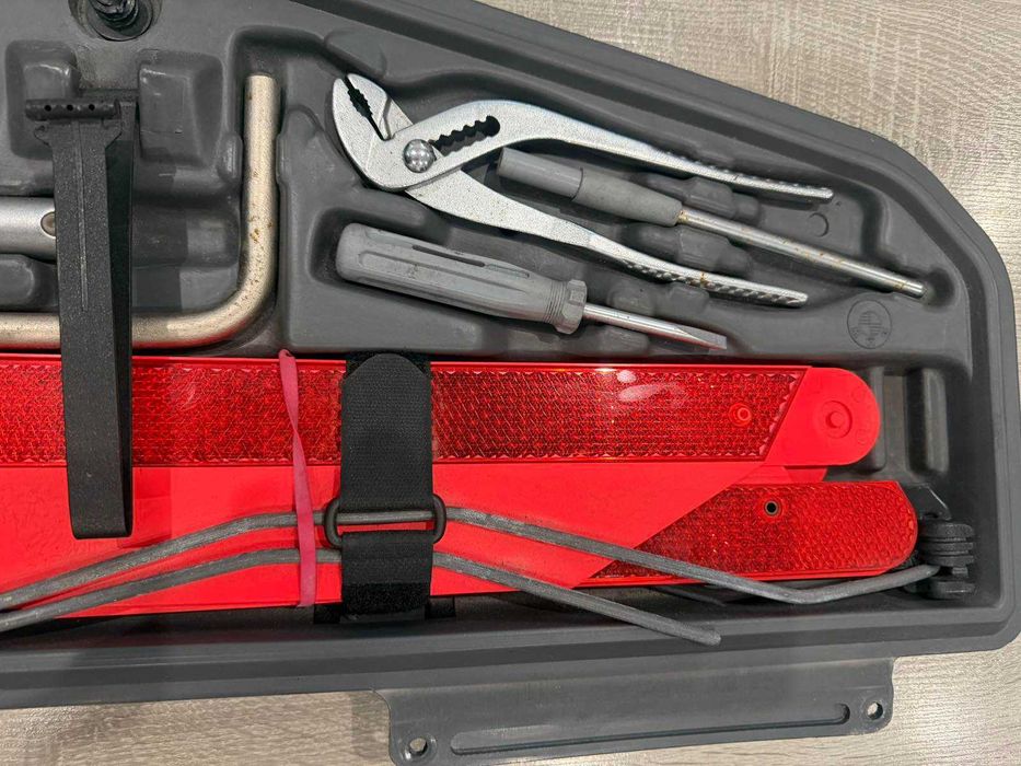 Авариен пълен комплект за БМВ е38/е39