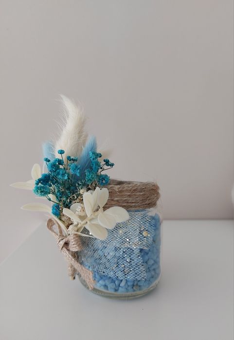 Стъклени бурканчета и шишенца за декорация