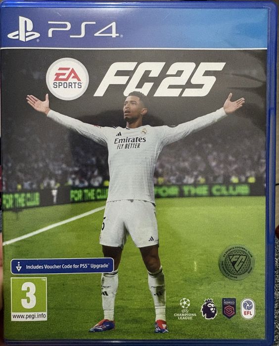 PS4 Slim, în stare perfectă de funcționare