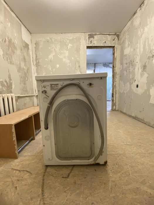 продам машинку стиральную