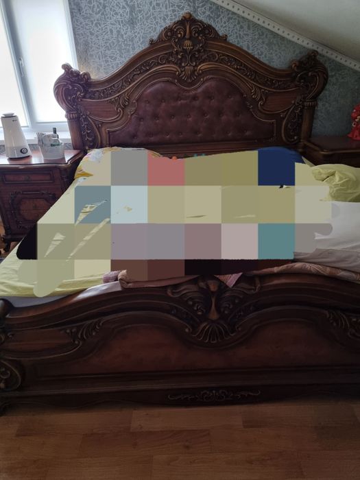 Спальная мебель коричневая