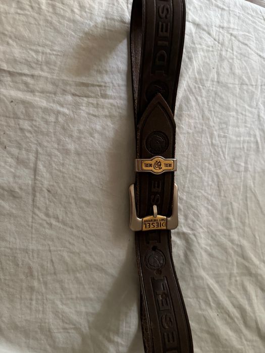 Продавам оригинален кафяв кожен колан DIESEL