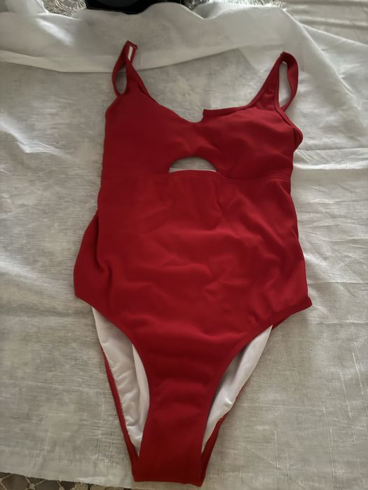 Купальники  слитные