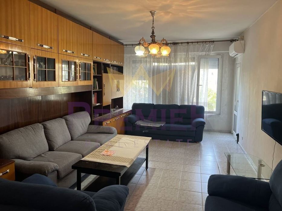 Продава се Тристаен апартамент в Пловдив, Христо Смирненски - 91 кв.м за 1561 €/кв.м - Снимка #1