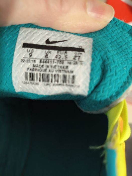 Бутонки за футбол Nike 42,5 номер
