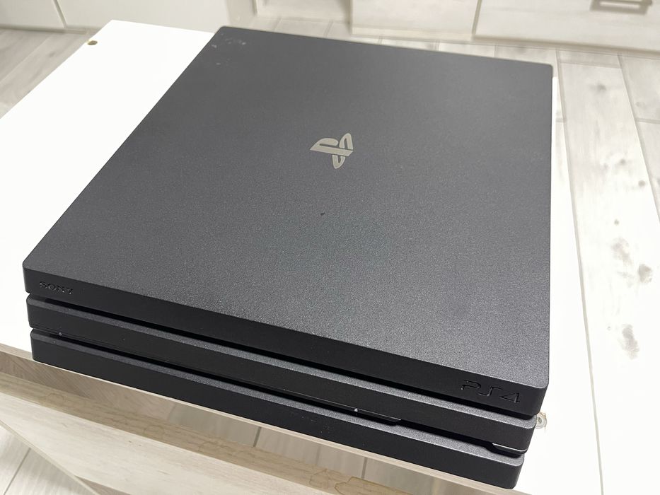 Sony Playstation 4 Pro 1 TB