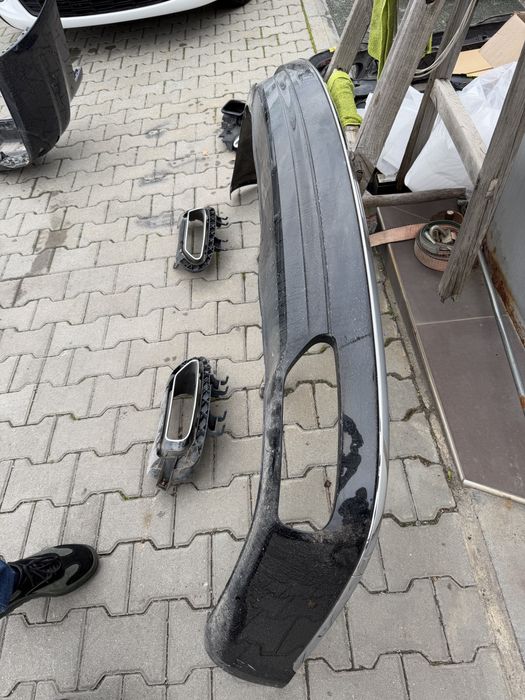 Оригинална задна броня Дифуьор с ауспуси за Audi A8 Matrix W12