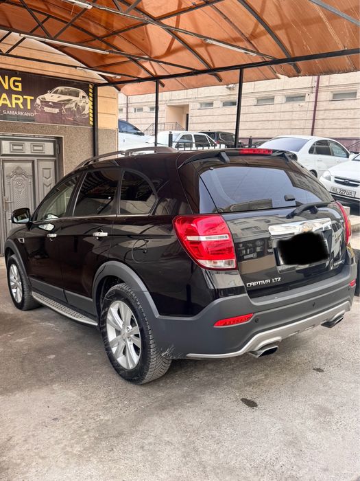 Каптивазуриданмана